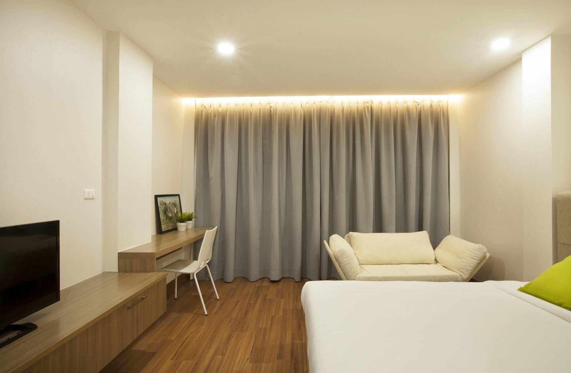Boone Place Bangkok Exterior photo